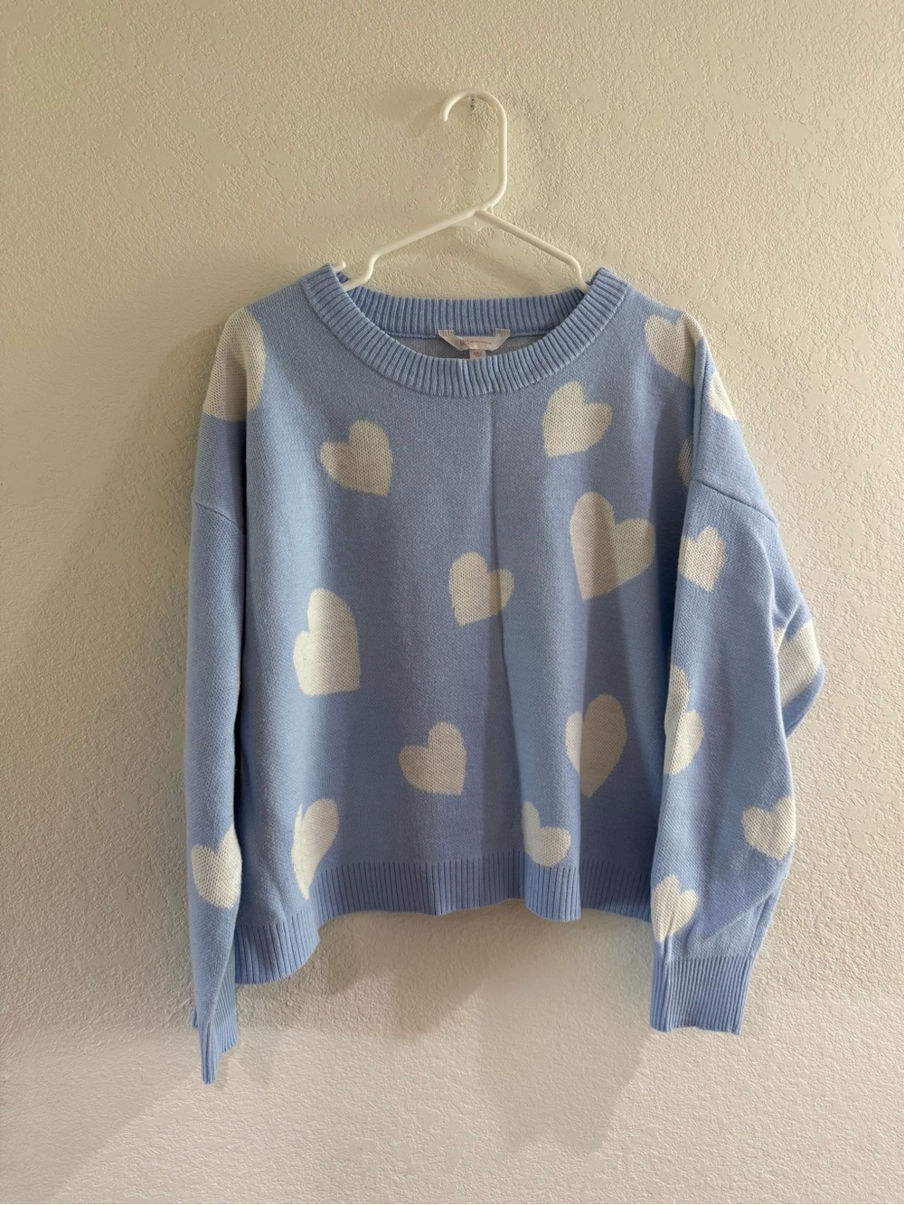 No Boundaries Blue Crewneck Sweater with White Heart Pattern